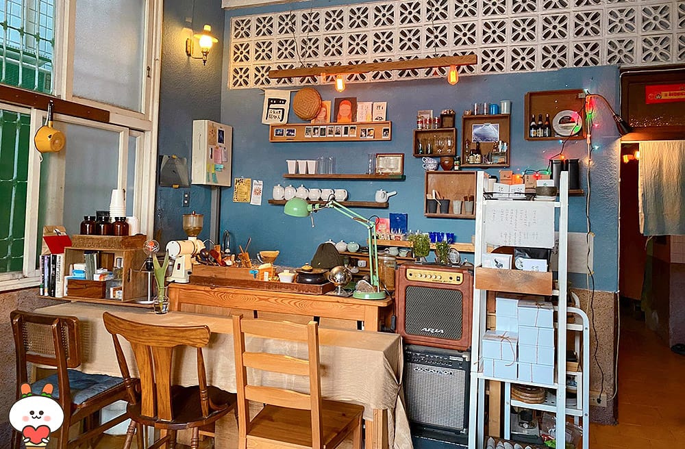 [台南] 一個人在台南散步，與浮游咖啡的邂逅｜老屋咖啡廳