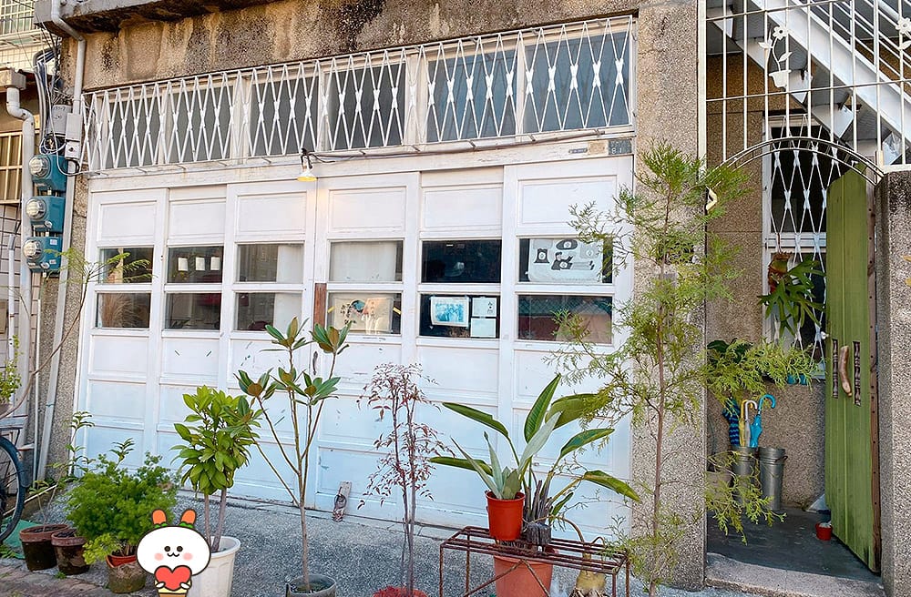 [台南] 一個人在台南散步，與浮游咖啡的邂逅｜老屋咖啡廳