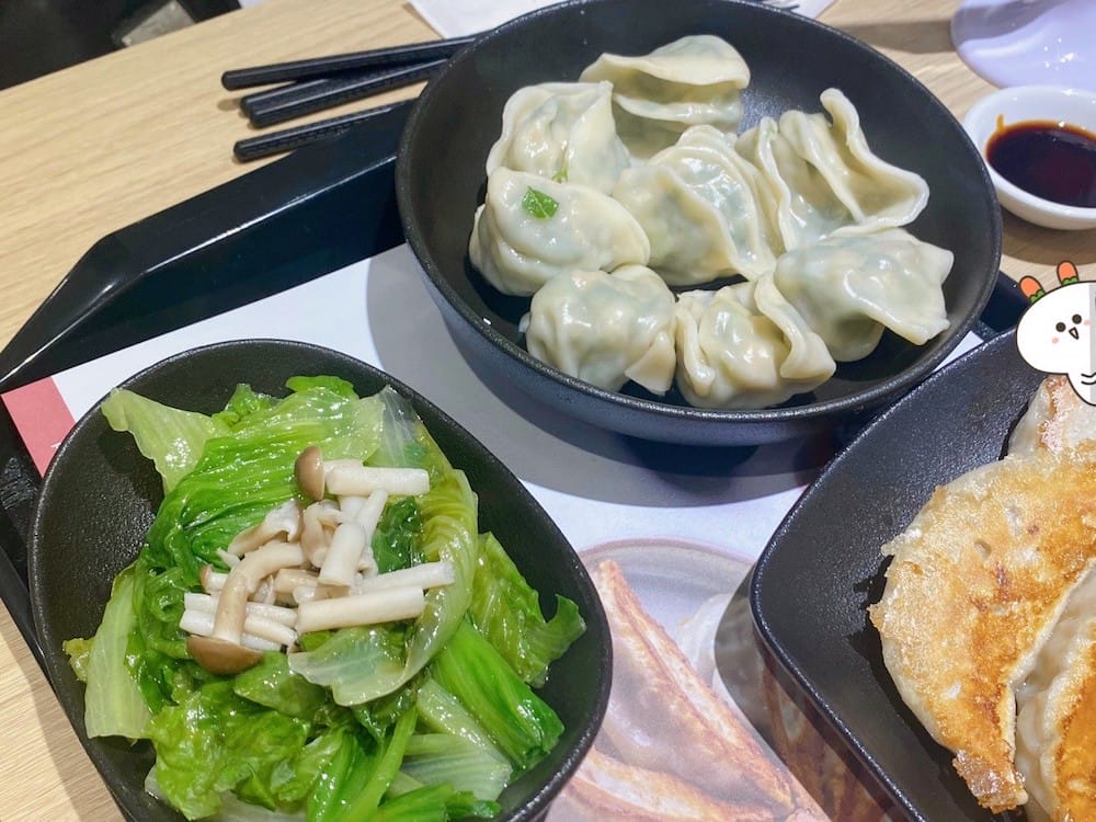 [新北] 芳珍蔬食｜八發雲集煎餃創意呈現，品嚐蔬食新滋味 (芳珍僅剩雲林 台南