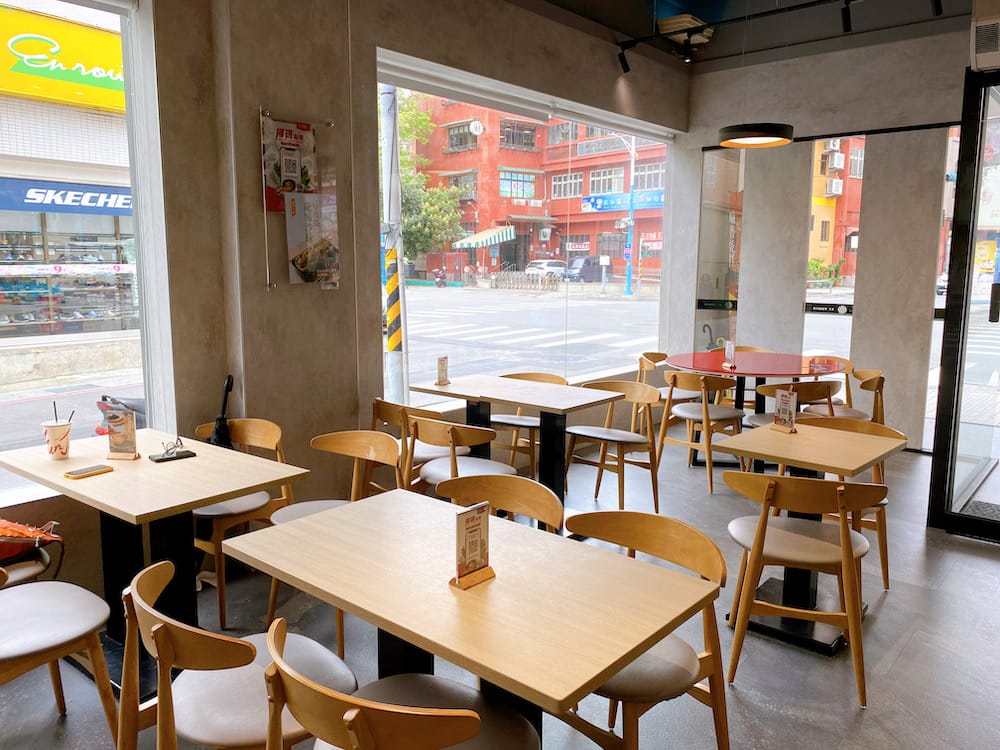 [新北] 芳珍蔬食｜八發雲集煎餃創意呈現，品嚐蔬食新滋味 (芳珍僅剩雲林 台南