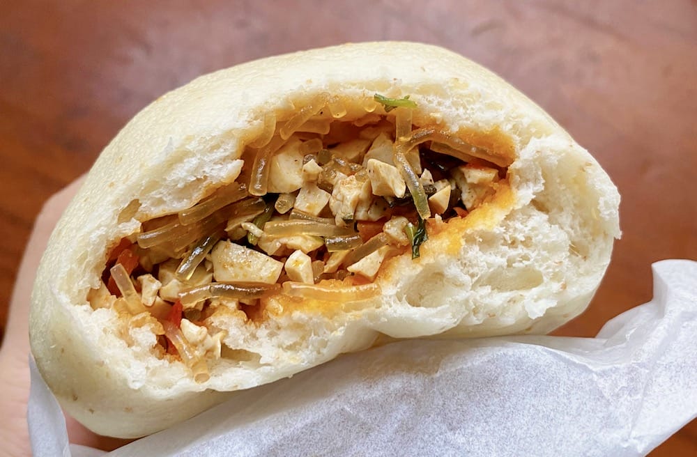 [新北] 素包子也可以很豐富！路貴人素食包子饅頭，老麵包子皮薄餡多