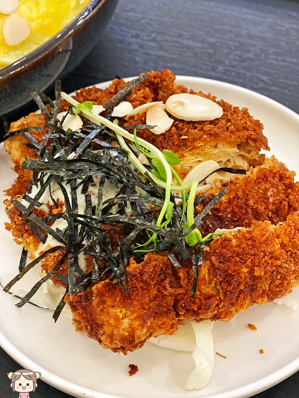 [新北] 藏身2樓的「菱紋蔬香咖啡館」素食生意這麼好？蛋包飯真的美味！