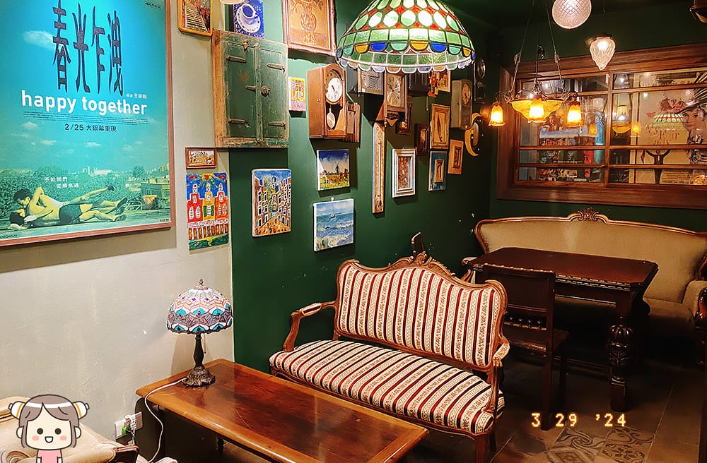 [台北] 象山日光珈琲 Sunshine Cafe｜懷舊復古風格咖啡店｜象山步道｜蔬食