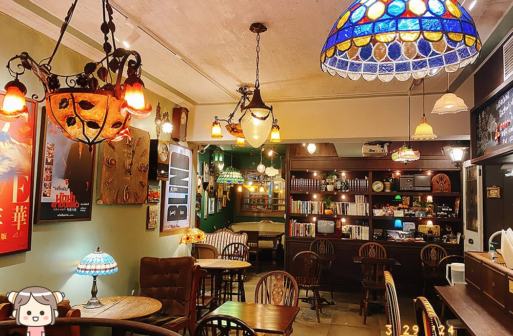 [台北] 象山日光珈琲 Sunshine Cafe｜懷舊復古風格咖啡店｜象山步道｜蔬食