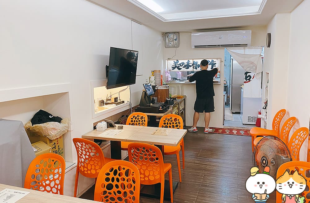 [新北] 宇宙蔬食｜讓你一口愛上泰式打拋飯！蔬食美味～麻婆豆腐飯｜蘆洲素食