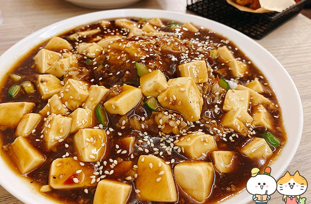 [新北] 宇宙蔬食｜讓你一口愛上泰式打拋飯！蔬食美味～麻婆豆腐飯｜蘆洲素食