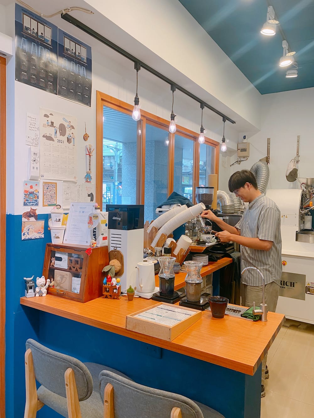 [新北] 㒭咖啡淺焙專賣店｜從一杯咖啡開始的甜點之旅