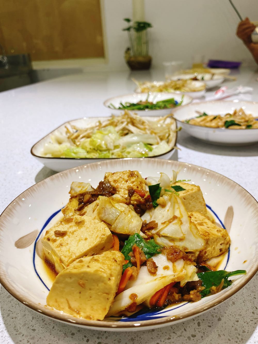 [新北] 毅植鐵板料理｜滋滋作響的素食鐵板料理，和家人一起吃晚餐