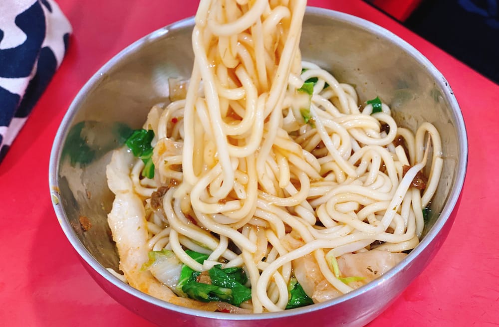 [台北] 品香素食，銅板價也能飽足！從蚵仔煎蓋飯到麻辣臭豆腐