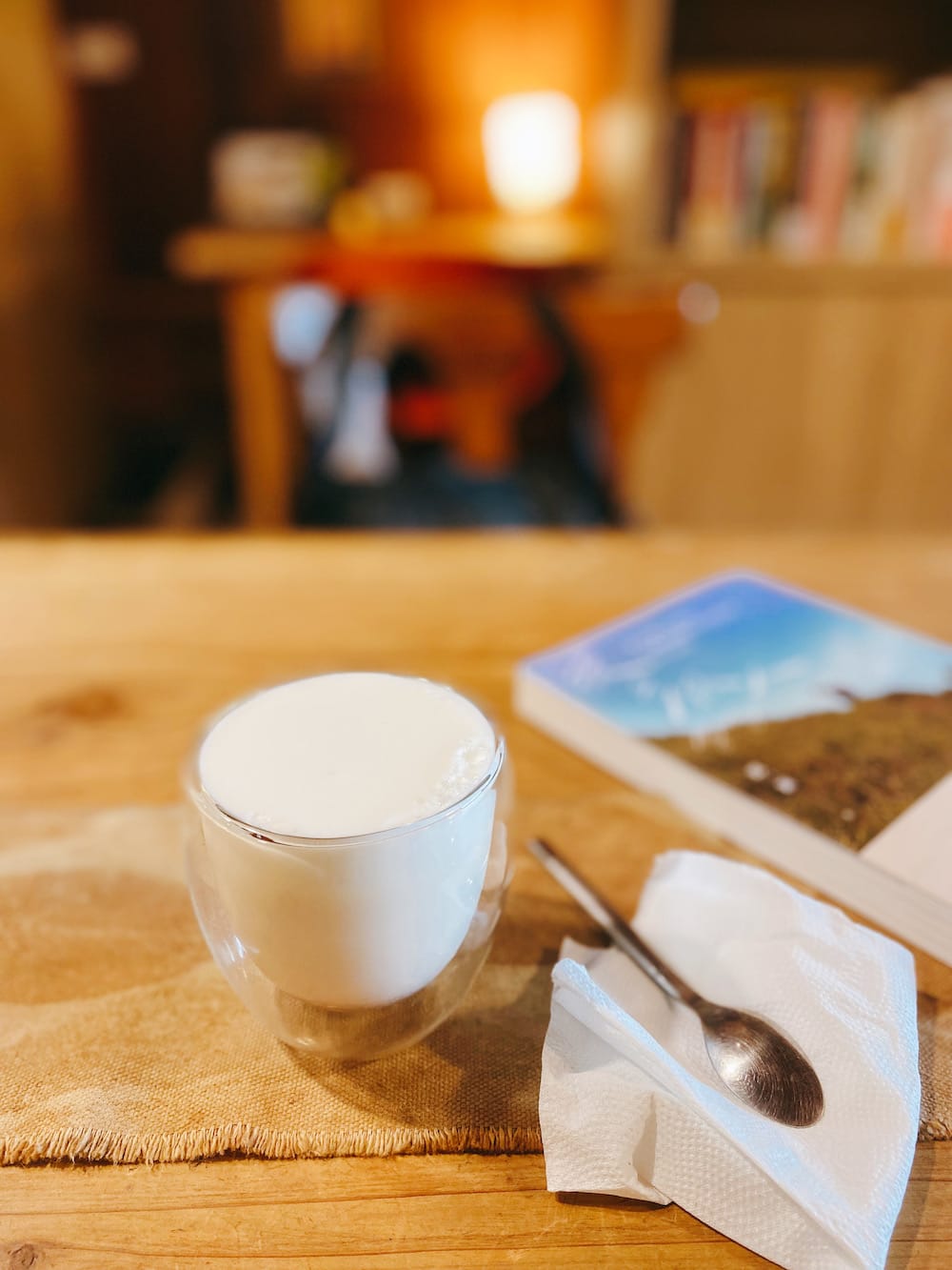 [新北] 被大自然包圍的秘密書店：翫雙溪書苑，古道旁的文青基地