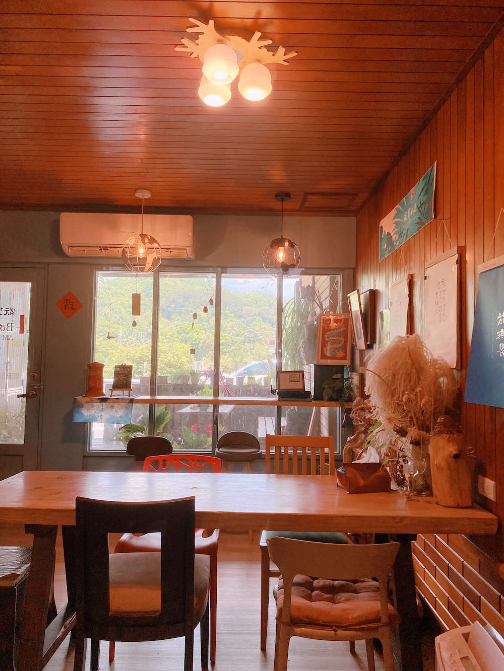 [新北] 被大自然包圍的秘密書店：翫雙溪書苑，古道旁的文青基地