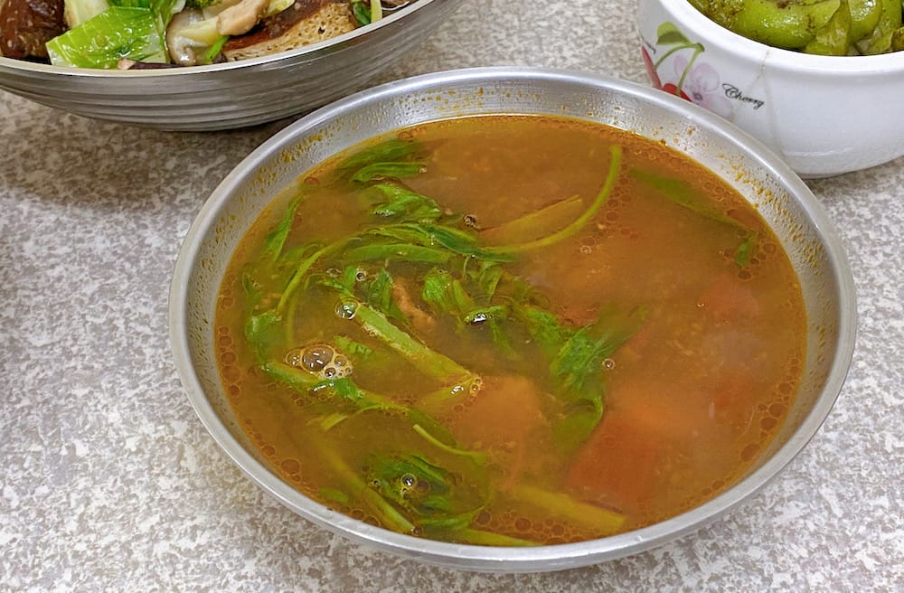 [台北] 芊芊素食｜士林夜市旁的素食選擇，水煮餐、素滷味 (已歇業
