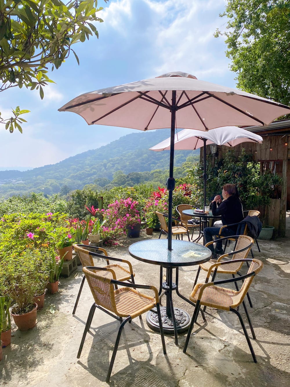 [台北] 說走就走！陽明山「天氣好的話」咖啡店｜大屯瀑布，一點點的暈車