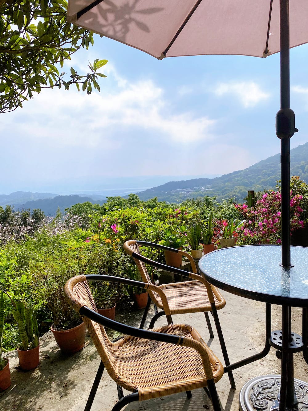 [台北] 說走就走！陽明山「天氣好的話」咖啡店｜大屯瀑布，一點點的暈車