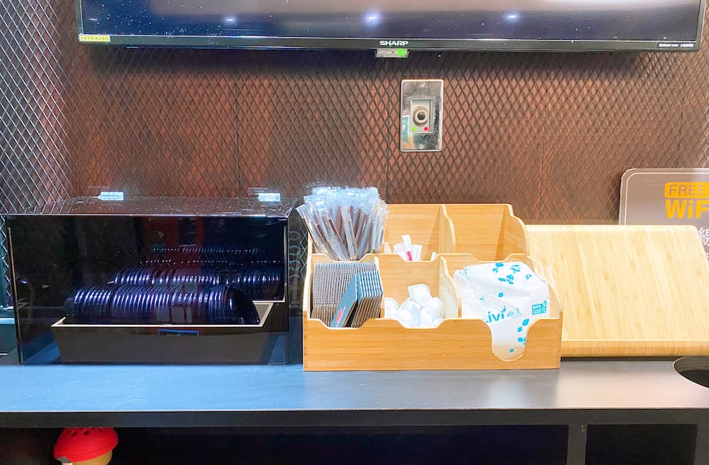 [台北] CoCoCafe無人咖啡機｜旅人的歇腳新發現｜松山機場店