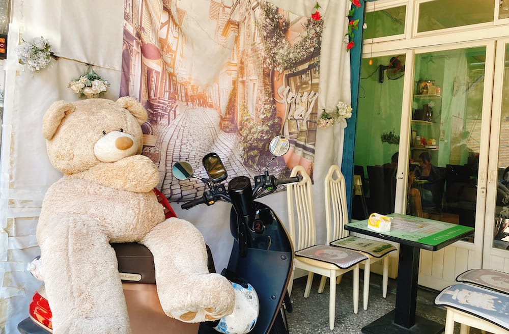 [新北] 綠元素蔬食早午餐｜素神戶牛排鐵板麵，吃飽逛鶯歌老街，星巴克特色門市