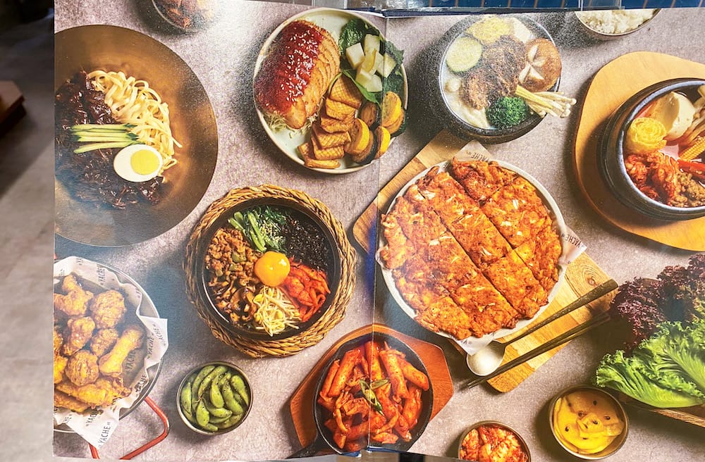 [台北] Yache 韓式蔬食信義店，一個人也能好好吃頓韓式蔬食｜Dream Plaza