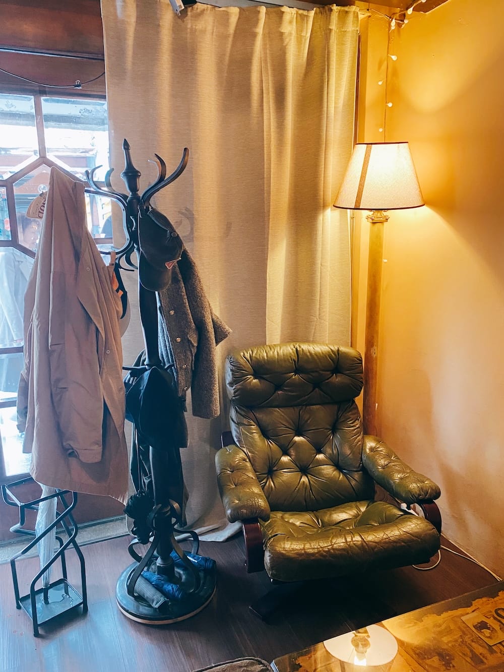 [台北] 雨天的大稻埕，在 Modern Mode 獨享一段復古的閱讀時光