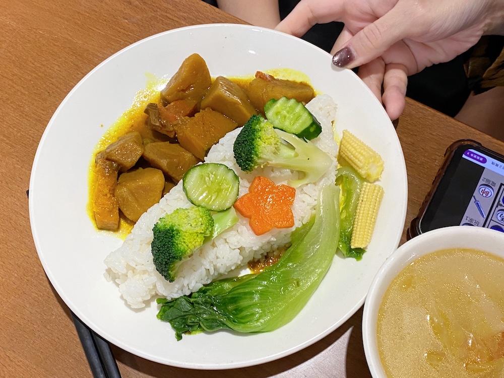 [新北] 佛光山三重滴水坊｜母親節踩點，豐盛又划算