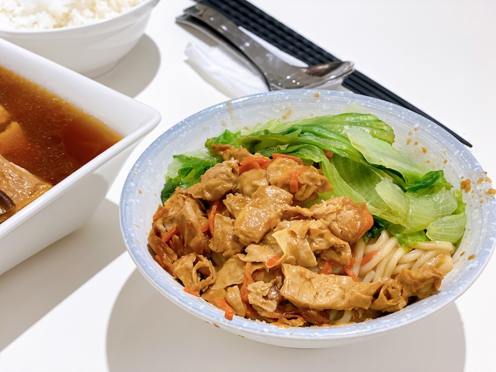 [新北] 臭大蔬・蒸臭豆腐・三重國小店｜麵食烤餅通通有！