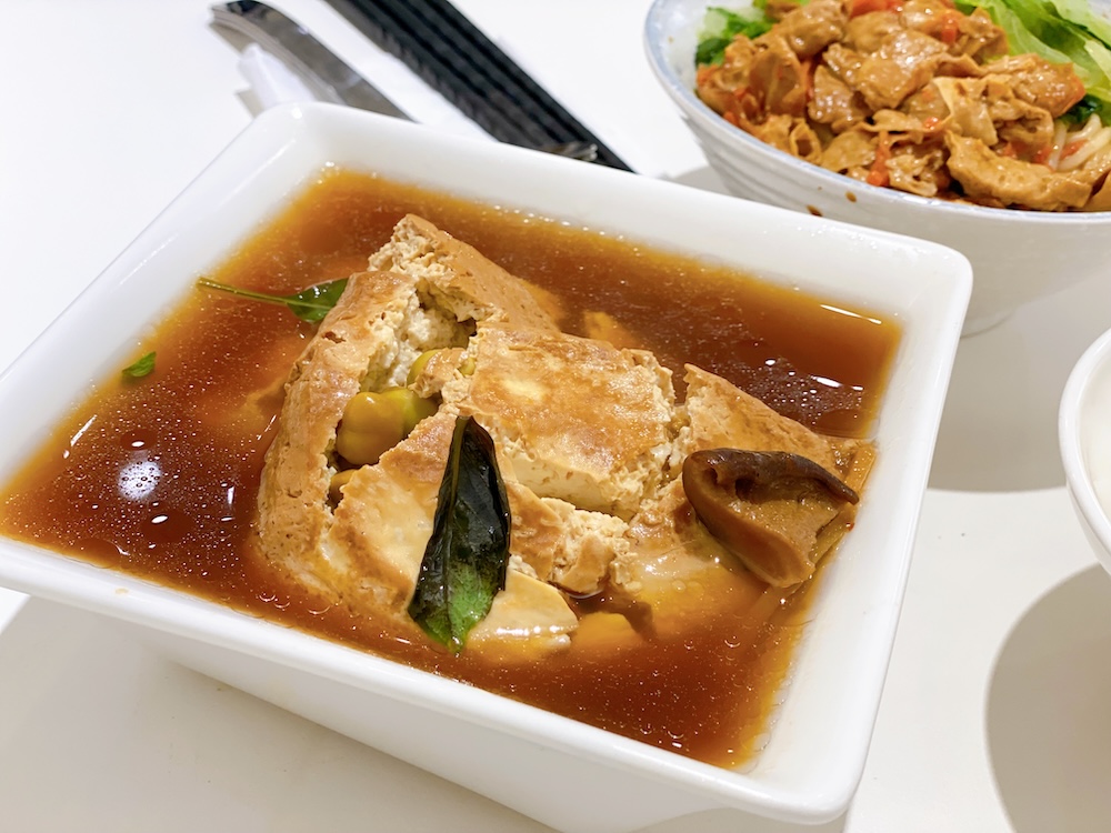 [新北] 臭大蔬・蒸臭豆腐・三重國小店｜麵食烤餅通通有！