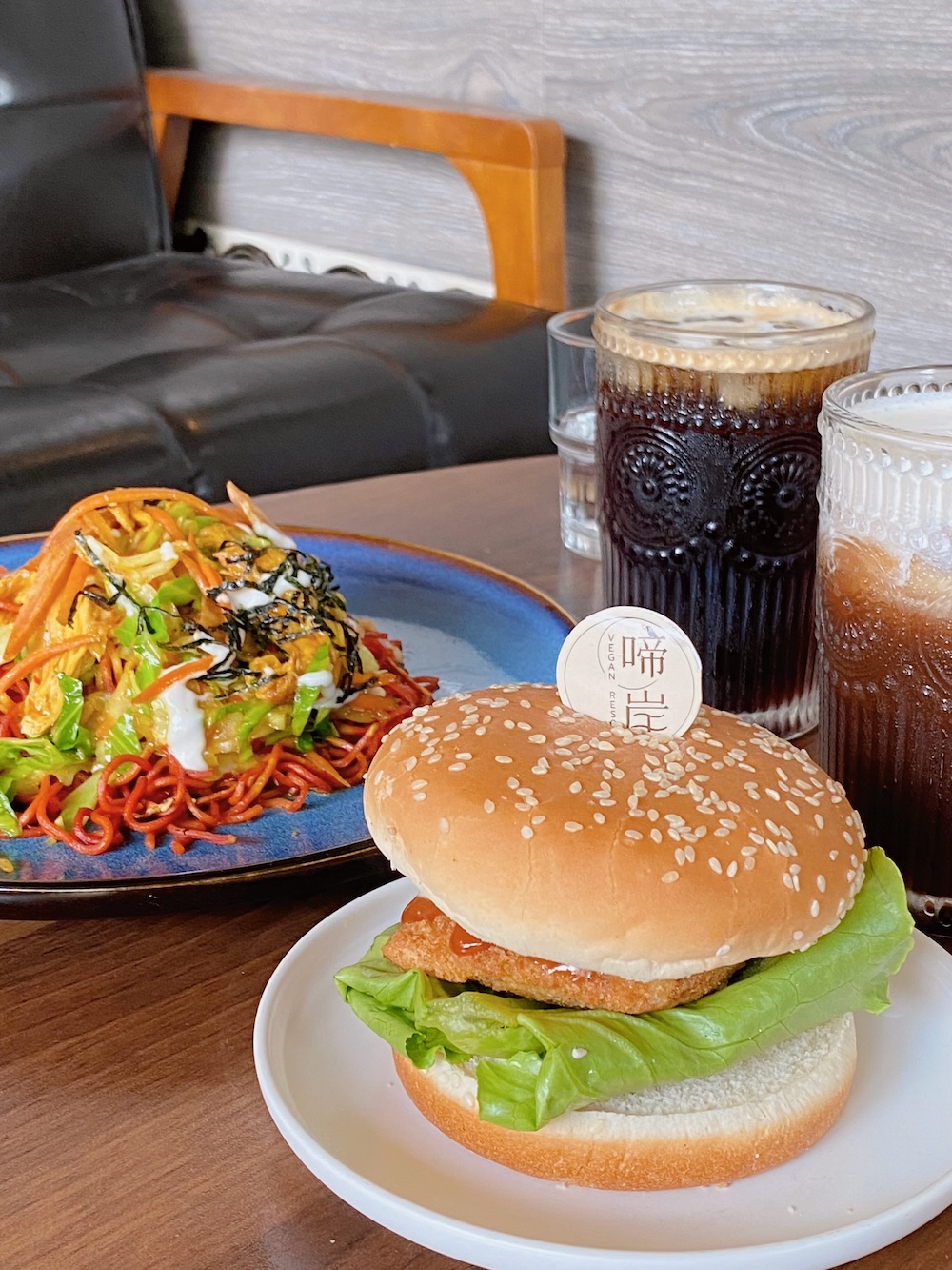 [台北] 啼岸 VeganResort｜台北最特別的純素空間，美食美髮店貓三合一