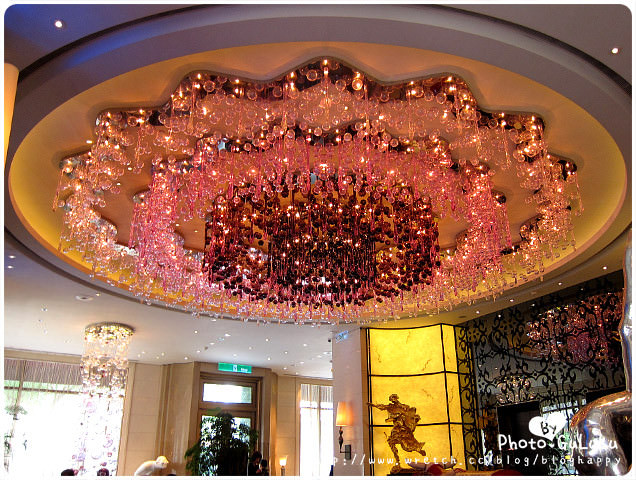 [台北] 這紫色水晶燈也太太太…太閃了吧！怡亨酒店下午茶 (葷素