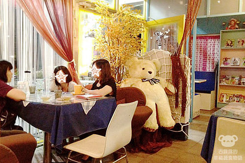 [新北] NO.45 咖啡雜誌館｜抱著熊熊喝咖啡 三芝 (葷素
